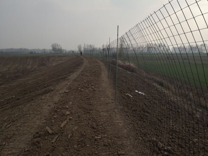 新汴河项目部“决战一百天”四号围堰10天完工 新汴河项目部“决战一百天”四号围堰10天完工